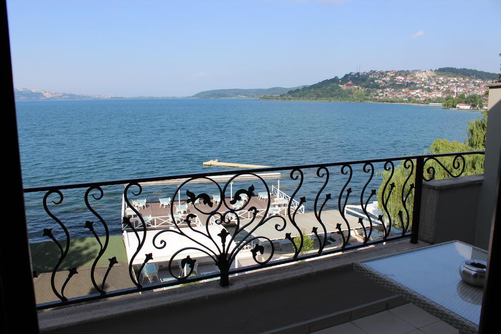Lale Hotel Sapanca Bagian luar foto