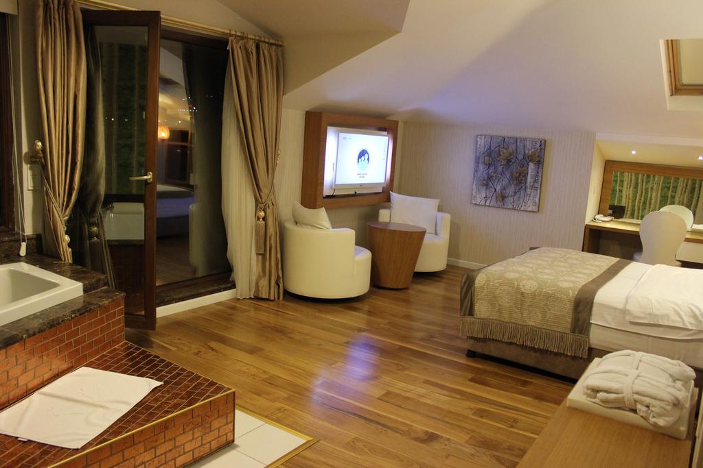 Lale Hotel Sapanca Bagian luar foto