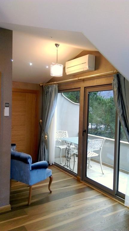 Lale Hotel Sapanca Bagian luar foto