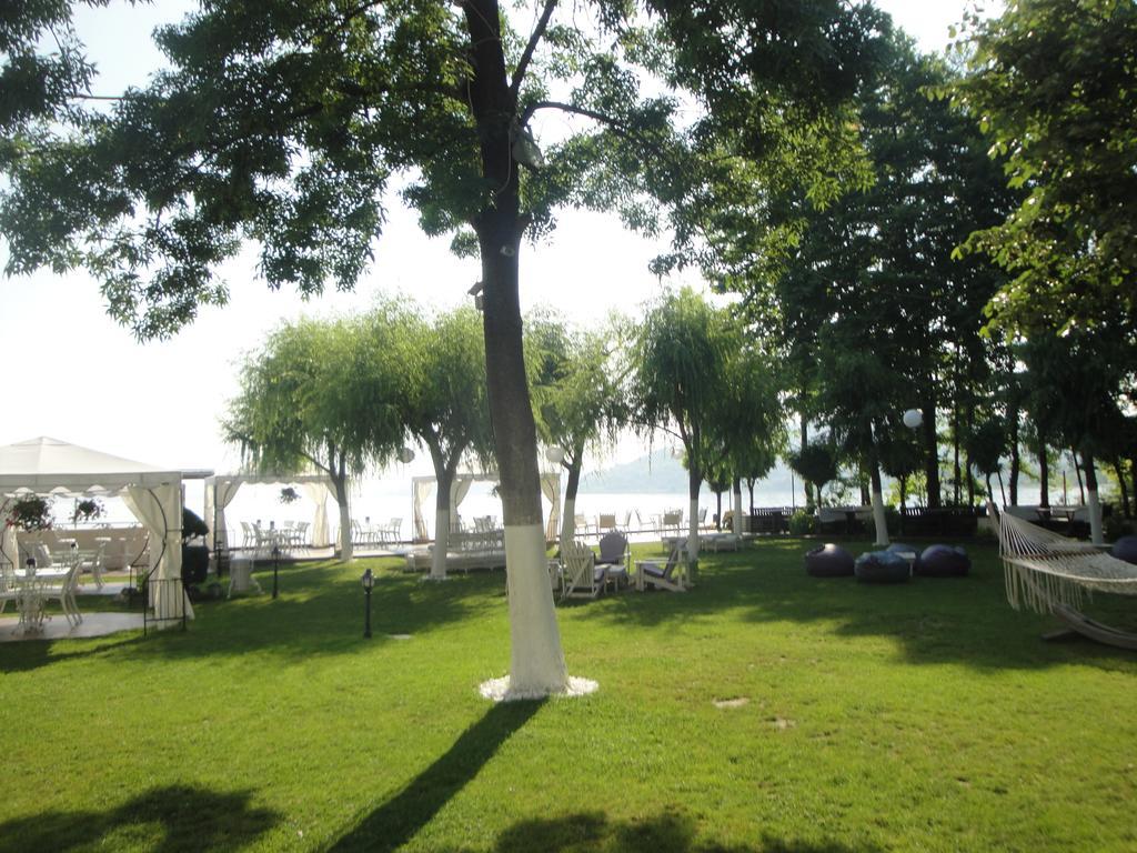 Lale Hotel Sapanca Bagian luar foto
