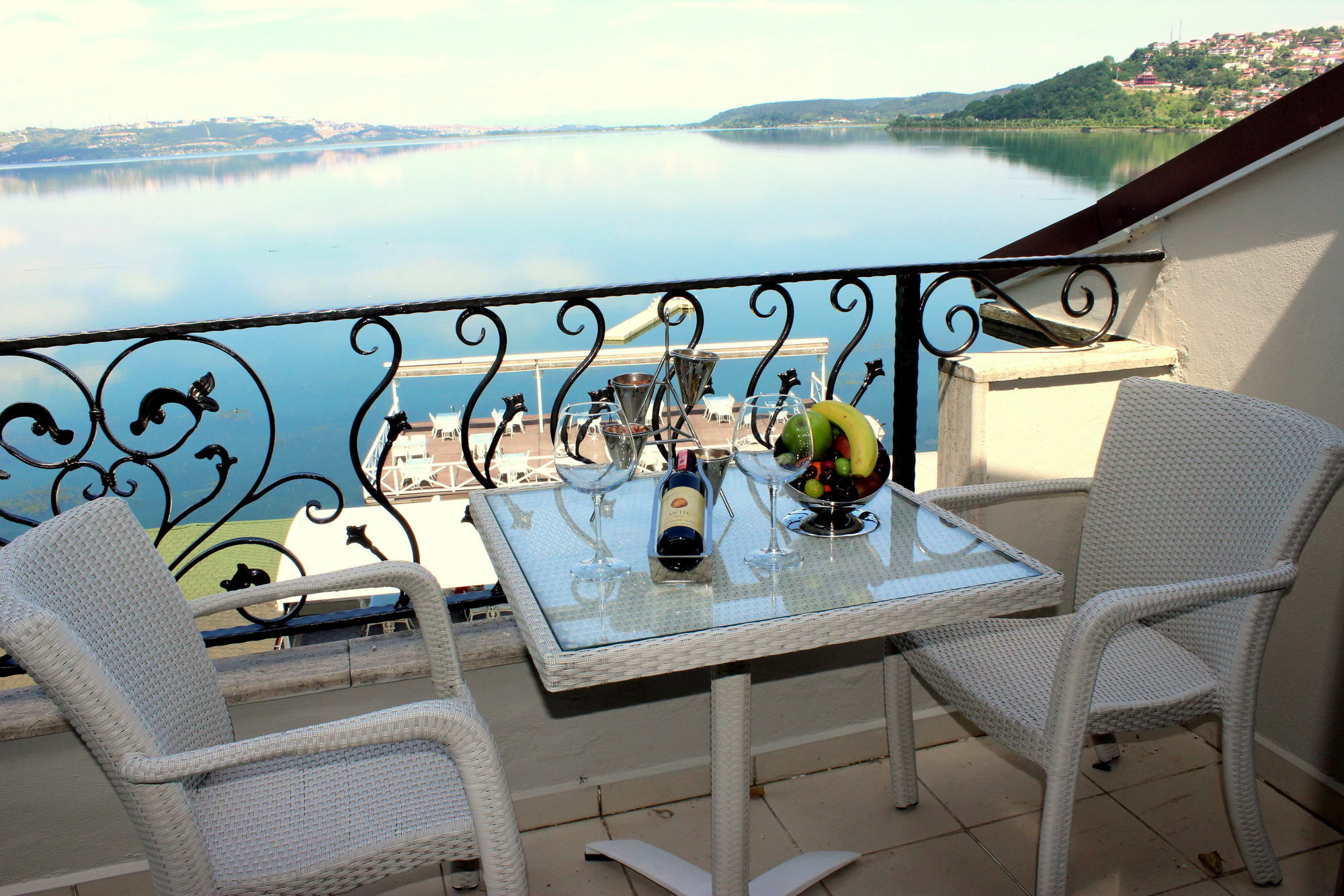 Lale Hotel Sapanca Bagian luar foto
